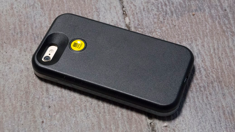 Illustration for article titled Ty-Lite Selfie Case Review: Nobody Needs This, Not Even BeyoncĂ©, But I Want ItÂ